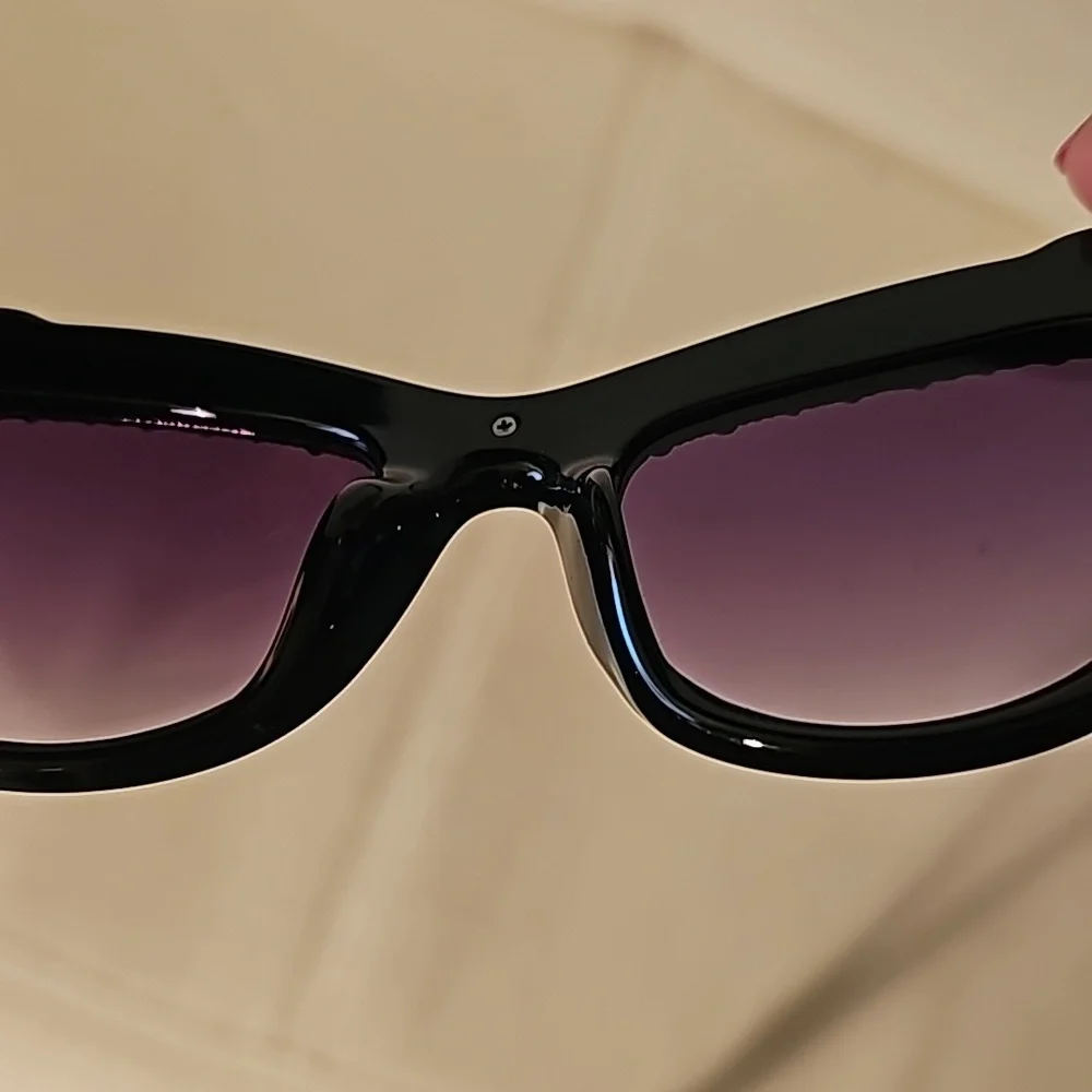 PERVERSE Nefertiti Sunglasses, Women's